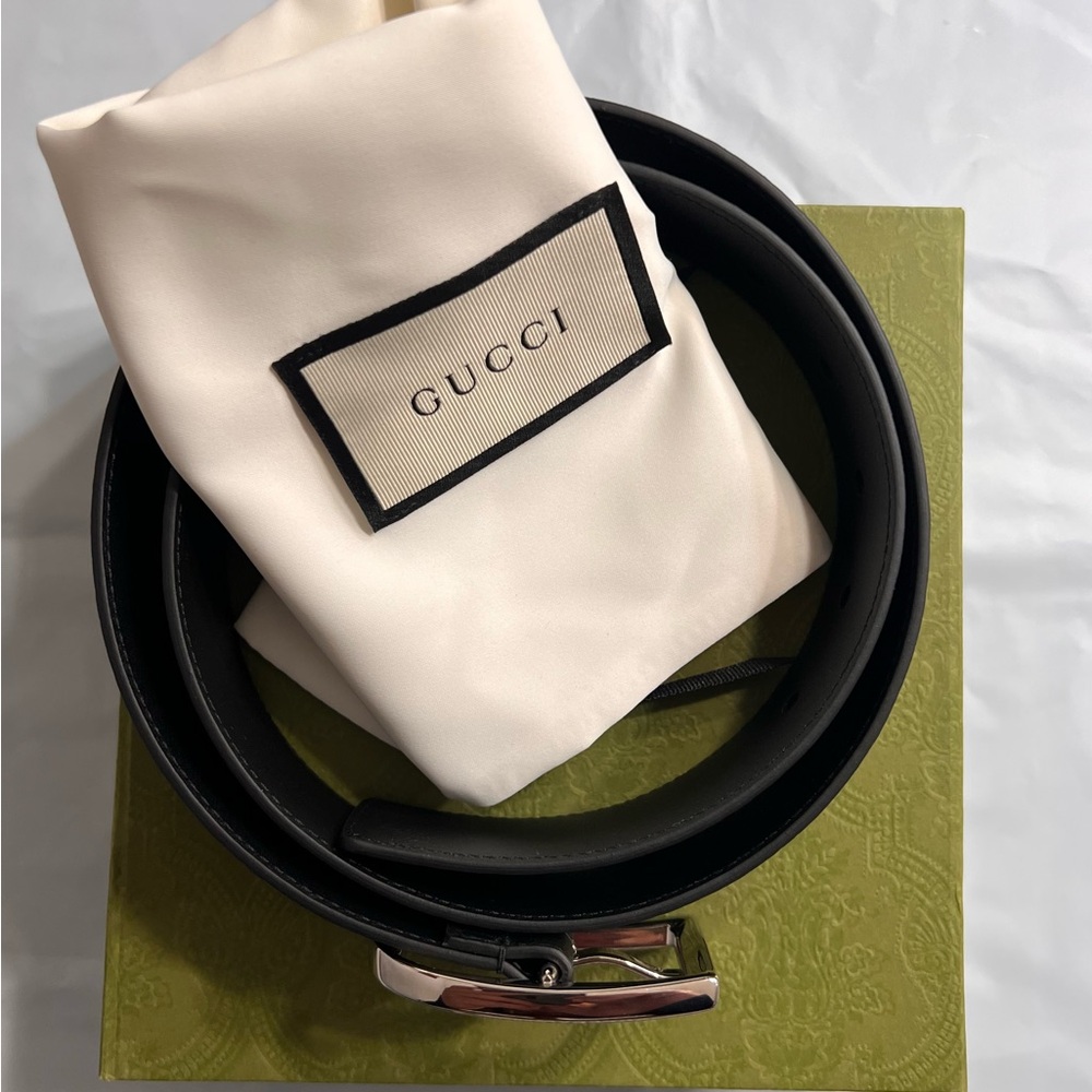 Gucci Black Leather Buckle Belt